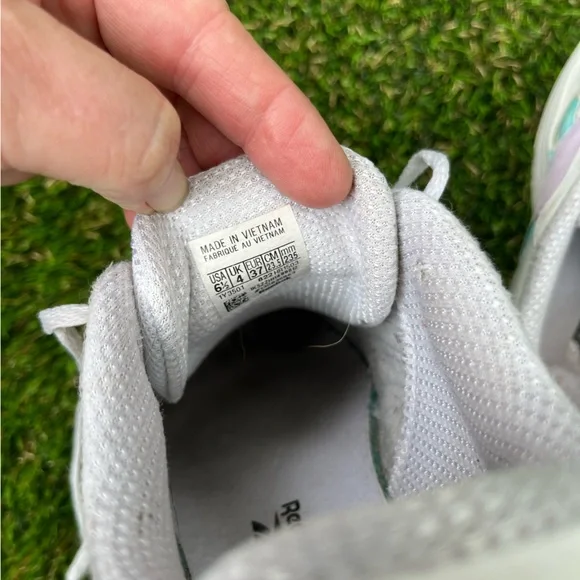 Reebok Court Advance Sneakers • Size 6 1/2 - Picture 7 of 7